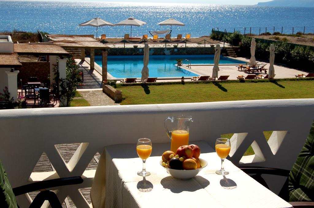 Vina Beach Hotel Skyros Exterior photo
